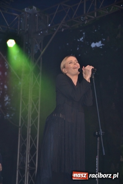 Zdjęcie w galerii na portalu naszraciborz.pl: Majówka z historią w tle w Chałupkach. Gwiazdą Halina Mlynkova wiadomości z regionu