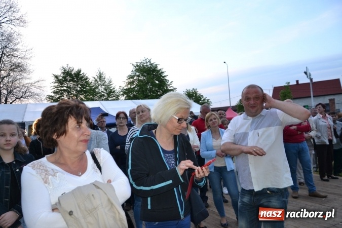 Zdjęcie w galerii na portalu naszraciborz.pl: Majówka z historią w tle w Chałupkach. Gwiazdą Halina Mlynkova wiadomości z regionu