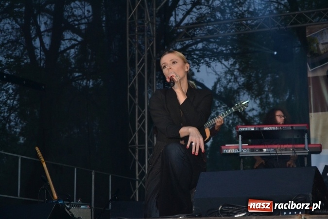 Zdjęcie w galerii na portalu naszraciborz.pl: Majówka z historią w tle w Chałupkach. Gwiazdą Halina Mlynkova wiadomości z regionu