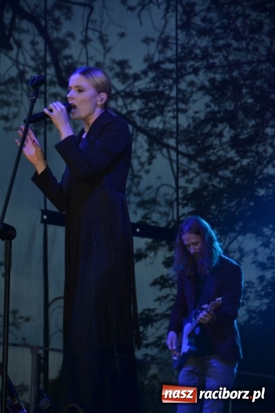 Zdjęcie w galerii na portalu naszraciborz.pl: Majówka z historią w tle w Chałupkach. Gwiazdą Halina Mlynkova wiadomości z regionu