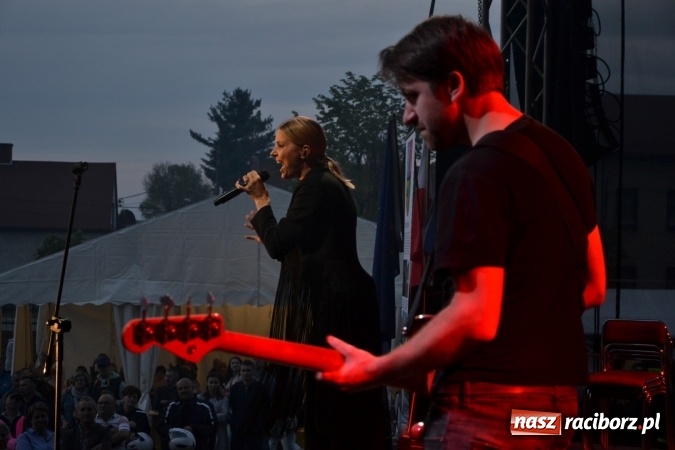 Zdjęcie w galerii na portalu naszraciborz.pl: Majówka z historią w tle w Chałupkach. Gwiazdą Halina Mlynkova wiadomości z regionu