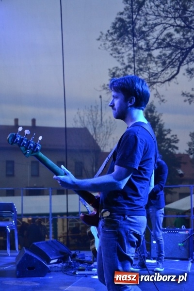 Zdjęcie w galerii na portalu naszraciborz.pl: Majówka z historią w tle w Chałupkach. Gwiazdą Halina Mlynkova wiadomości z regionu