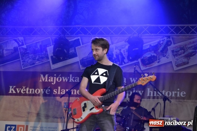 Zdjęcie w galerii na portalu naszraciborz.pl: Majówka z historią w tle w Chałupkach. Gwiazdą Halina Mlynkova wiadomości z regionu