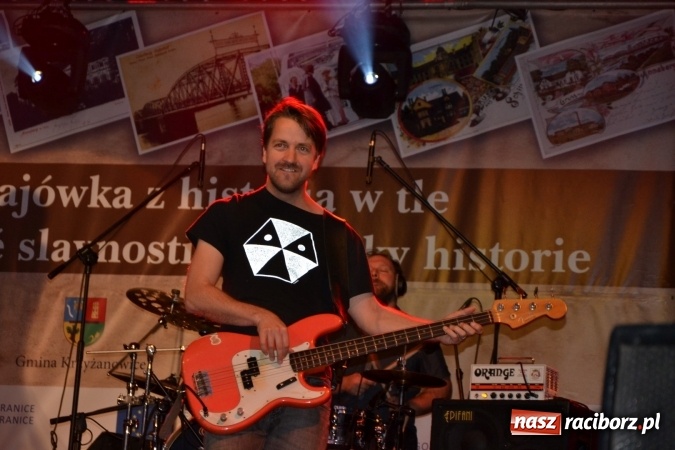 Zdjęcie w galerii na portalu naszraciborz.pl: Majówka z historią w tle w Chałupkach. Gwiazdą Halina Mlynkova wiadomości z regionu