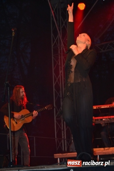 Zdjęcie w galerii na portalu naszraciborz.pl: Majówka z historią w tle w Chałupkach. Gwiazdą Halina Mlynkova wiadomości z regionu