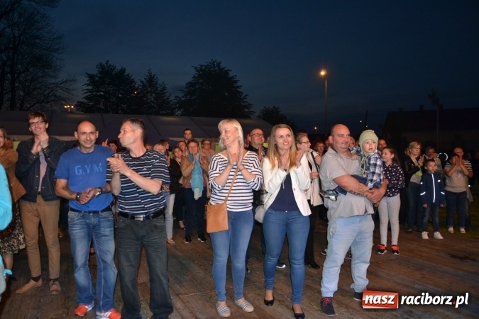 Zdjęcie w galerii na portalu naszraciborz.pl: Majówka z historią w tle w Chałupkach. Gwiazdą Halina Mlynkova wiadomości z regionu