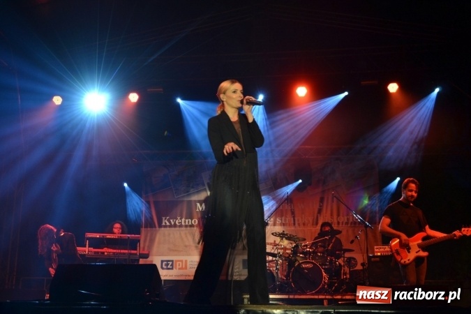 Zdjęcie w galerii na portalu naszraciborz.pl: Majówka z historią w tle w Chałupkach. Gwiazdą Halina Mlynkova wiadomości z regionu