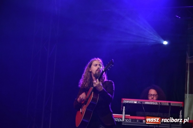 Zdjęcie w galerii na portalu naszraciborz.pl: Majówka z historią w tle w Chałupkach. Gwiazdą Halina Mlynkova wiadomości z regionu