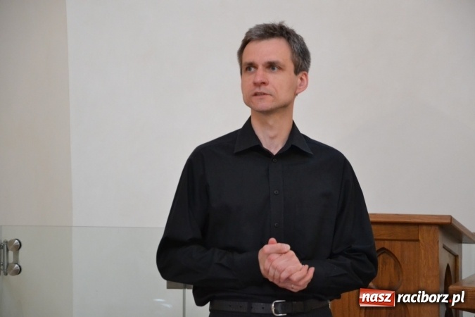 Zdjęcie w galerii na portalu naszraciborz.pl: Pieśni XIII-wiecznej Hiszpanii zabrzmiały w kaplicy zamkowej  wiadomości z regionu