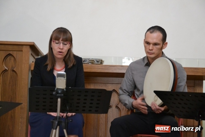 Zdjęcie w galerii na portalu naszraciborz.pl: Pieśni XIII-wiecznej Hiszpanii zabrzmiały w kaplicy zamkowej  wiadomości z regionu