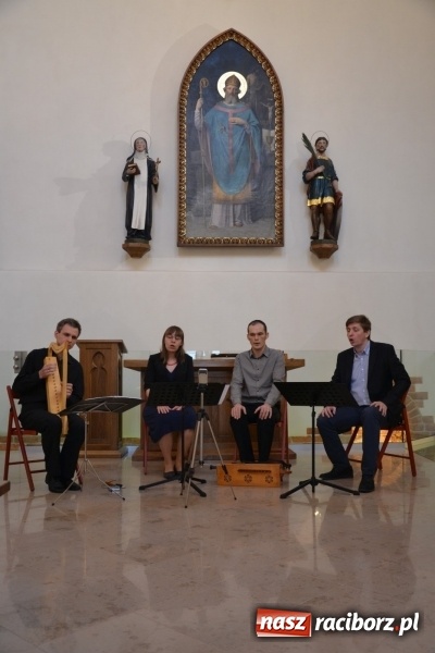 Zdjęcie w galerii na portalu naszraciborz.pl: Pieśni XIII-wiecznej Hiszpanii zabrzmiały w kaplicy zamkowej  wiadomości z regionu