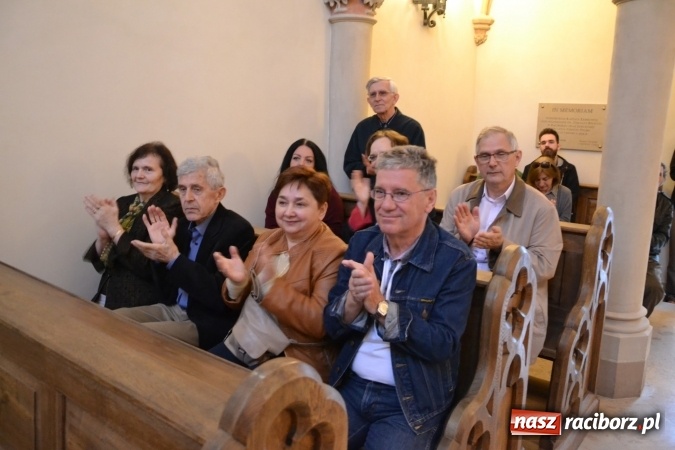 Zdjęcie w galerii na portalu naszraciborz.pl: Pieśni XIII-wiecznej Hiszpanii zabrzmiały w kaplicy zamkowej  wiadomości z regionu