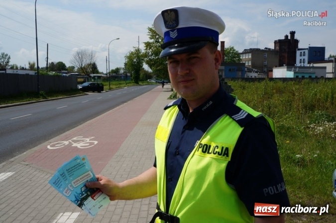 Zdjęcie w galerii na portalu naszraciborz.pl: Akcja Prędkość - policjanci łapali piratów drogowych i rozdawali ulotki wiadomości z regionu