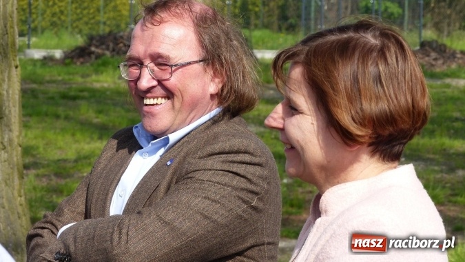 Zdjęcie w galerii na portalu naszraciborz.pl: Jan Darowski 1926-2008 – w raciborskiej bibliotece odbyło się sympozjum naukowe wiadomości z regionu