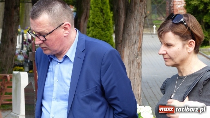 Zdjęcie w galerii na portalu naszraciborz.pl: Jan Darowski 1926-2008 – w raciborskiej bibliotece odbyło się sympozjum naukowe wiadomości z regionu