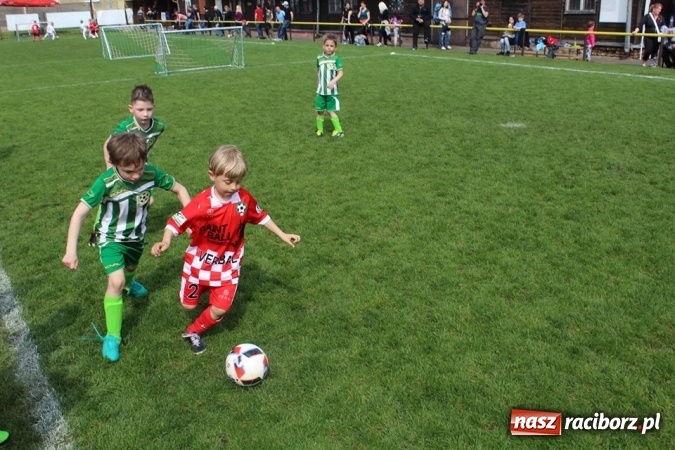 Zdjęcie w galerii na portalu naszraciborz.pl: Młodzi piłkarze LKS Tworków na Slovan Cup w Ostrawie wiadomości z regionu