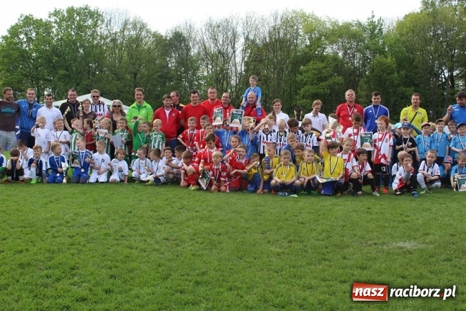 Zdjęcie w galerii na portalu naszraciborz.pl: Młodzi piłkarze LKS Tworków na Slovan Cup w Ostrawie wiadomości z regionu