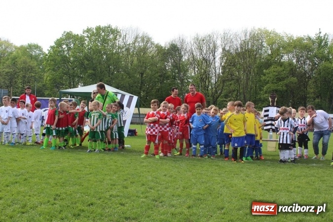 Zdjęcie w galerii na portalu naszraciborz.pl: Młodzi piłkarze LKS Tworków na Slovan Cup w Ostrawie wiadomości z regionu