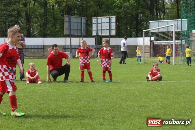 Zdjęcie w galerii na portalu naszraciborz.pl: Młodzi piłkarze LKS Tworków na Slovan Cup w Ostrawie wiadomości z regionu