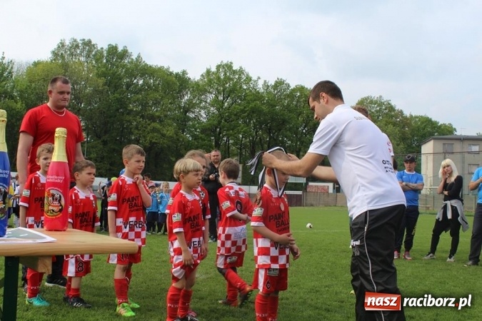 Zdjęcie w galerii na portalu naszraciborz.pl: Młodzi piłkarze LKS Tworków na Slovan Cup w Ostrawie wiadomości z regionu