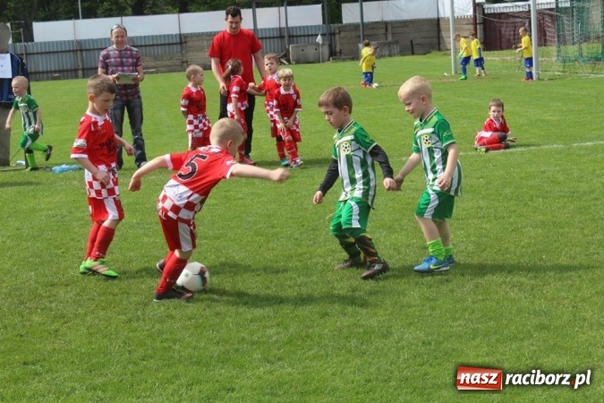 Zdjęcie w galerii na portalu naszraciborz.pl: Młodzi piłkarze LKS Tworków na Slovan Cup w Ostrawie wiadomości z regionu