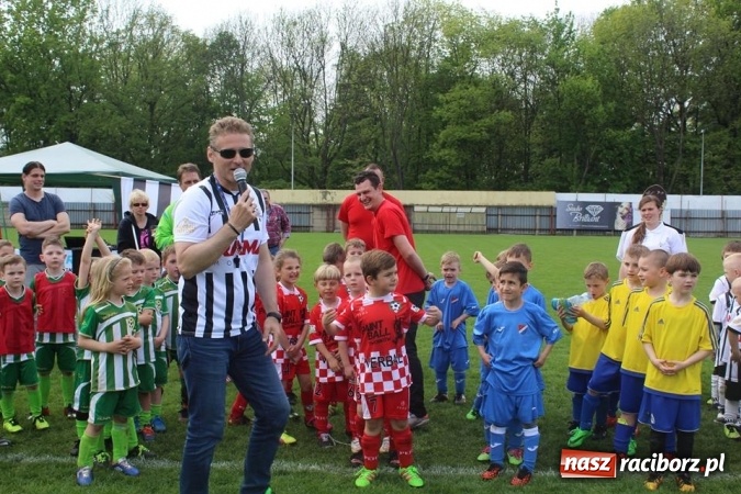 Zdjęcie w galerii na portalu naszraciborz.pl: Młodzi piłkarze LKS Tworków na Slovan Cup w Ostrawie wiadomości z regionu