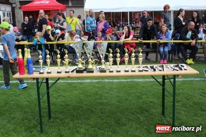 Zdjęcie w galerii na portalu naszraciborz.pl: Młodzi piłkarze LKS Tworków na Slovan Cup w Ostrawie wiadomości z regionu