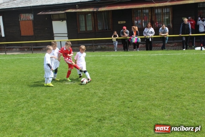 Zdjęcie w galerii na portalu naszraciborz.pl: Młodzi piłkarze LKS Tworków na Slovan Cup w Ostrawie wiadomości z regionu