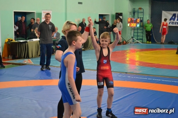 Zdjęcie w galerii na portalu naszraciborz.pl: 20 medali zapaśników Unii na Pucharze Śląska w Mysłowicach wiadomości z regionu