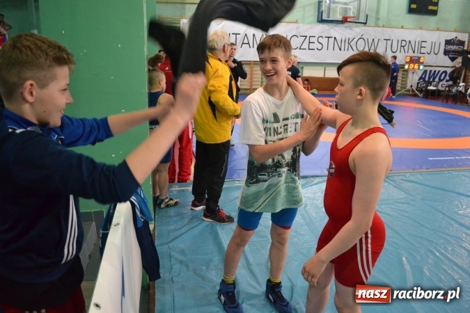 Zdjęcie w galerii na portalu naszraciborz.pl: 20 medali zapaśników Unii na Pucharze Śląska w Mysłowicach wiadomości z regionu