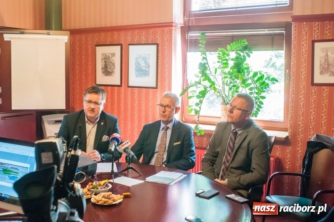 Zdjęcie w galerii na portalu naszraciborz.pl: Wniosek budowy drogi regionalnej Racibórz – Pszczyna walczy o dofinansowanie. Czy ma szanse? wiadomości z regionu