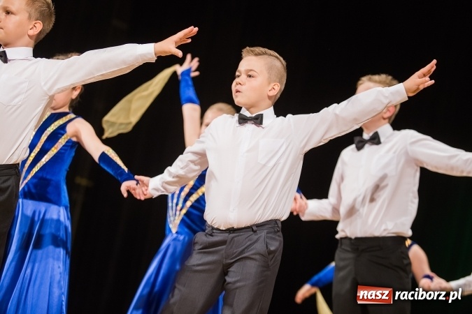 Zdjęcie w galerii na portalu naszraciborz.pl: X Powiatowy Festiwal Twórczości Artystycznej - konkurs tańca wiadomości z regionu