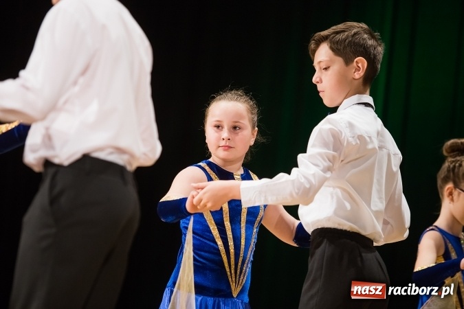 Zdjęcie w galerii na portalu naszraciborz.pl: X Powiatowy Festiwal Twórczości Artystycznej - konkurs tańca wiadomości z regionu