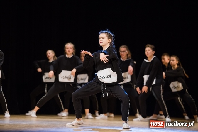 Zdjęcie w galerii na portalu naszraciborz.pl: X Powiatowy Festiwal Twórczości Artystycznej - konkurs tańca wiadomości z regionu
