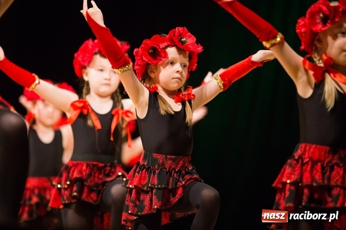Zdjęcie w galerii na portalu naszraciborz.pl: X Powiatowy Festiwal Twórczości Artystycznej - konkurs tańca wiadomości z regionu