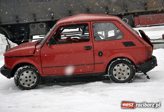 Zdjęcie w galerii na portalu naszraciborz.pl: Wypadek na Rybnickiej. Zderzenie 3 aut wiadomości z regionu