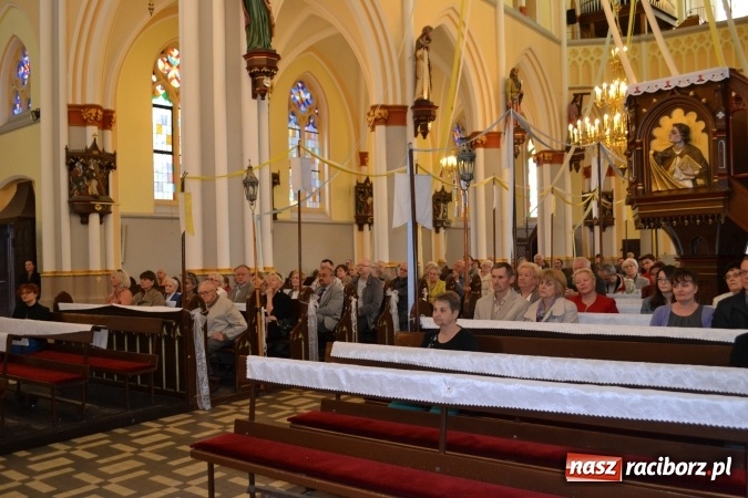 Zdjęcie w galerii na portalu naszraciborz.pl: Akordeoniści z Ukrainy zagrali na Ostrogu  wiadomości z regionu