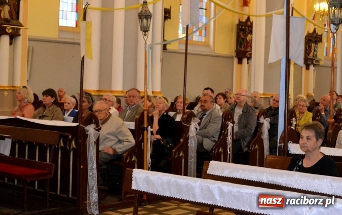 Zdjęcie w galerii na portalu naszraciborz.pl: Akordeoniści z Ukrainy zagrali na Ostrogu  wiadomości z regionu