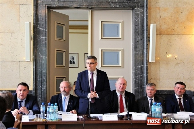 Zdjęcie w galerii na portalu naszraciborz.pl: W Śląskim Urzędzie Wojewódzkim rozmawiano o terenach zdegradowanych  wiadomości z regionu