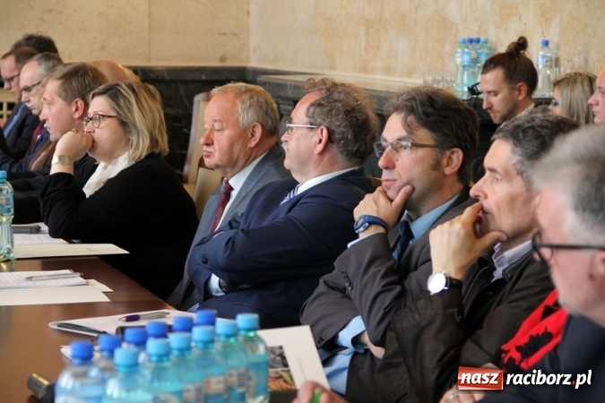 Zdjęcie w galerii na portalu naszraciborz.pl: W Śląskim Urzędzie Wojewódzkim rozmawiano o terenach zdegradowanych  wiadomości z regionu