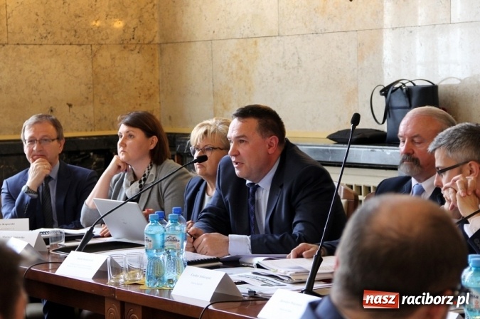 Zdjęcie w galerii na portalu naszraciborz.pl: W Śląskim Urzędzie Wojewódzkim rozmawiano o terenach zdegradowanych  wiadomości z regionu