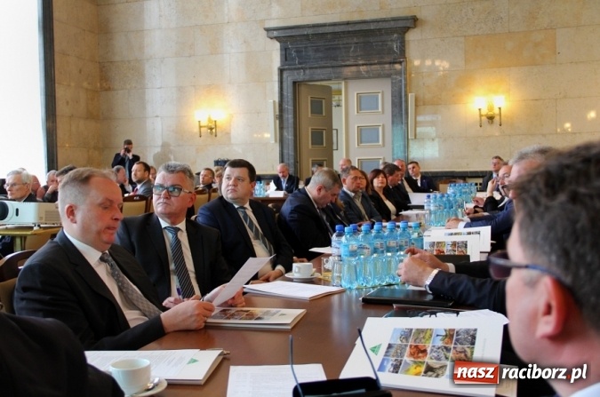 Zdjęcie w galerii na portalu naszraciborz.pl: W Śląskim Urzędzie Wojewódzkim rozmawiano o terenach zdegradowanych  wiadomości z regionu