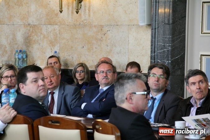 Zdjęcie w galerii na portalu naszraciborz.pl: W Śląskim Urzędzie Wojewódzkim rozmawiano o terenach zdegradowanych  wiadomości z regionu