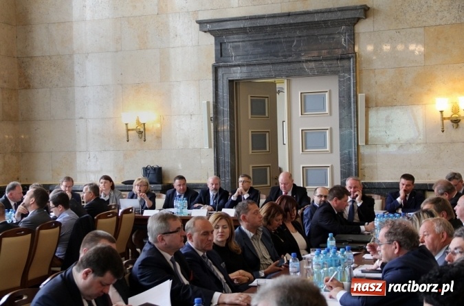 Zdjęcie w galerii na portalu naszraciborz.pl: W Śląskim Urzędzie Wojewódzkim rozmawiano o terenach zdegradowanych  wiadomości z regionu