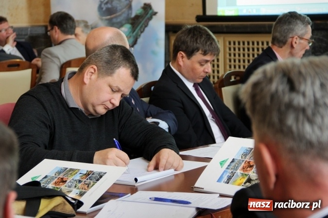 Zdjęcie w galerii na portalu naszraciborz.pl: W Śląskim Urzędzie Wojewódzkim rozmawiano o terenach zdegradowanych  wiadomości z regionu