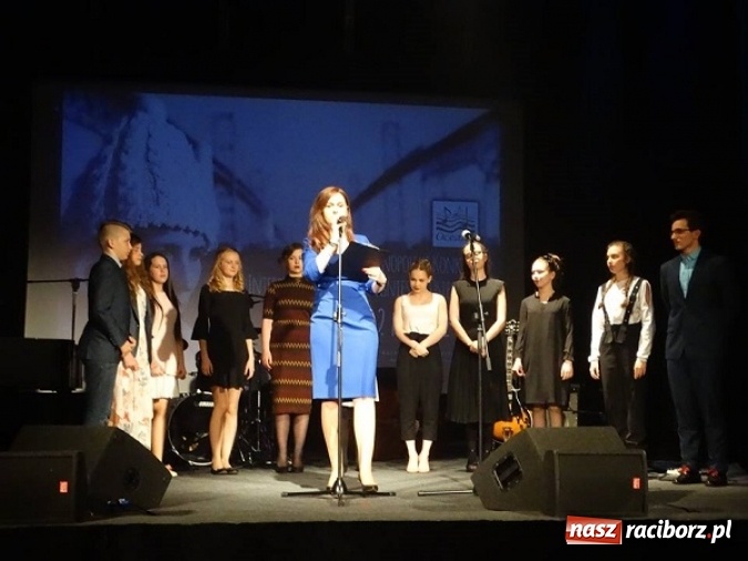 Zdjęcie w galerii na portalu naszraciborz.pl: Kolejny sukces wokalny wychowanki MDK-u  wiadomości z regionu