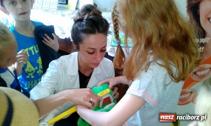 Zdjęcie w galerii na portalu naszraciborz.pl: Higienistka stomatologiczna – zawód dla Ciebie wiadomości z regionu
