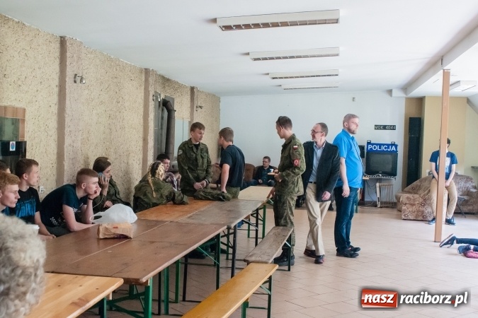 Zdjęcie w galerii na portalu naszraciborz.pl: IX Powiatowe Zawody Strzeleckie uczniów szkół ponadgimnazjalnych za nami. Uczniowie CKZiU nr 2 najlepsi wiadomości z regionu