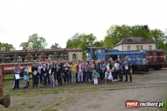 Zdjęcie w galerii na portalu naszraciborz.pl: MOW w Rudach z tytułem Mistrza Polski w V Ogólnopolskich Mistrzostwach MOW w Grach Logicznych - Abalone i Kostka Rubika  wiadomości z regionu