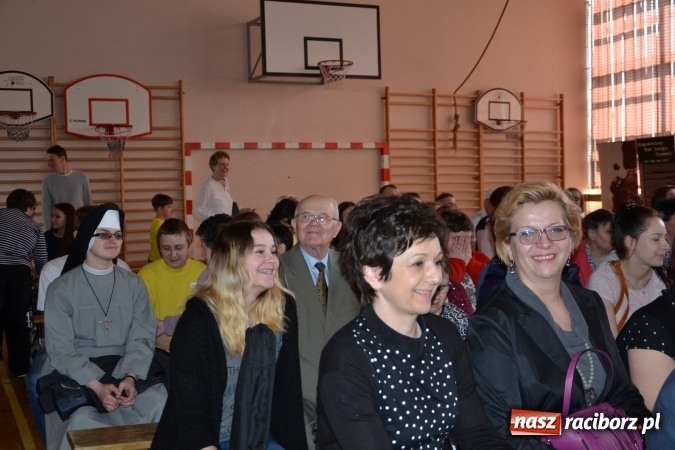 Zdjęcie w galerii na portalu naszraciborz.pl: VII Festiwal Pozytywnych Wartości w Bieńkowicach  wiadomości z regionu